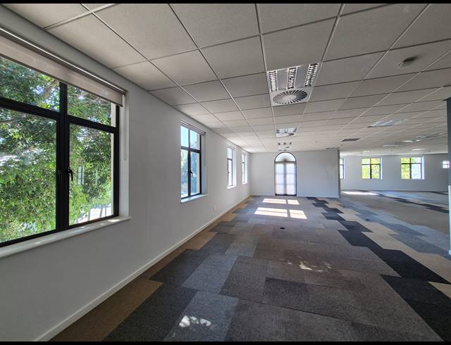 902M² OFFICE TO LET IN ILLOVO